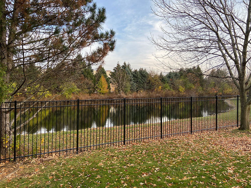 Benefits of Aluminum Fencing for Residential and Commercial Properties